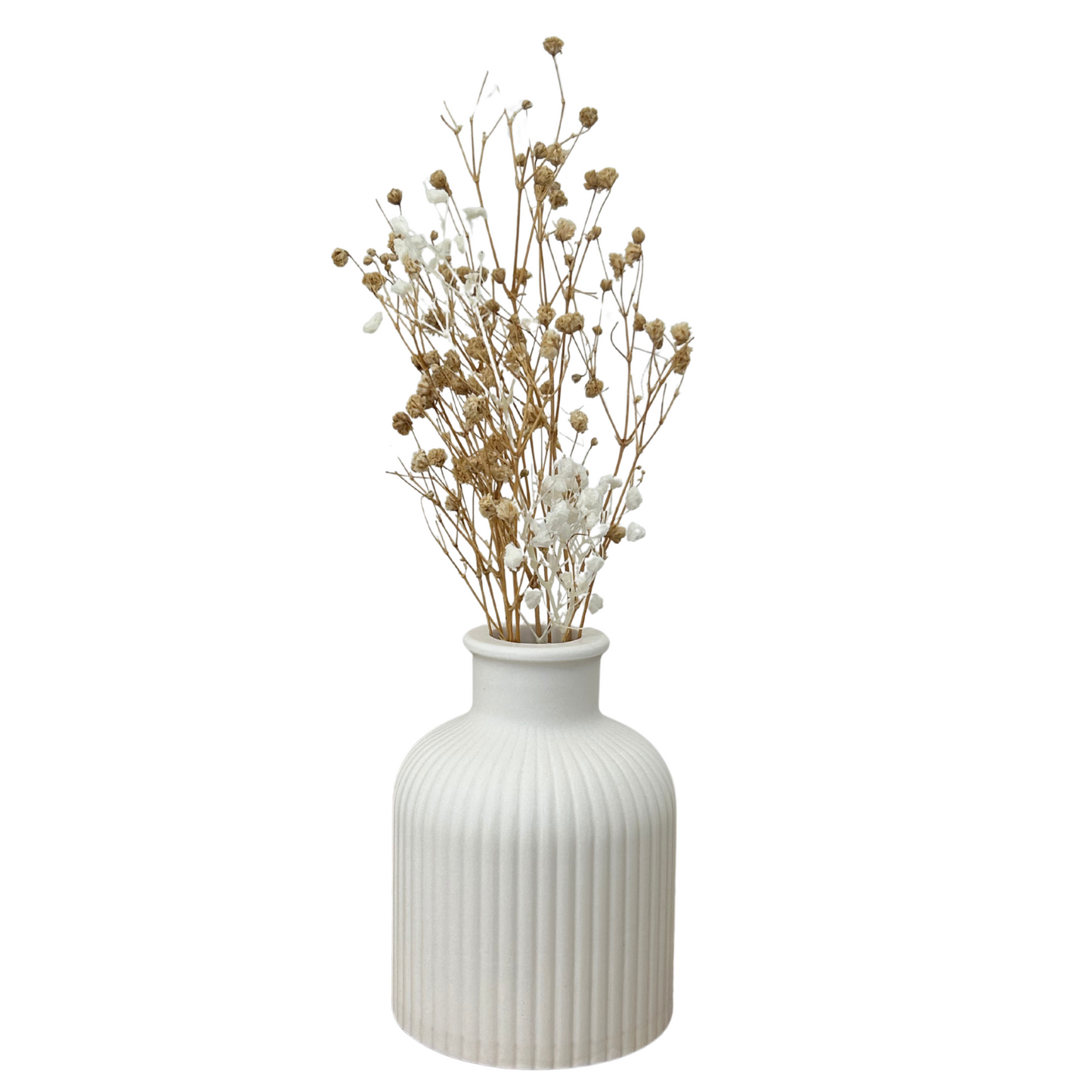 Jesmonite ribbed vase with dried flowers on a white background