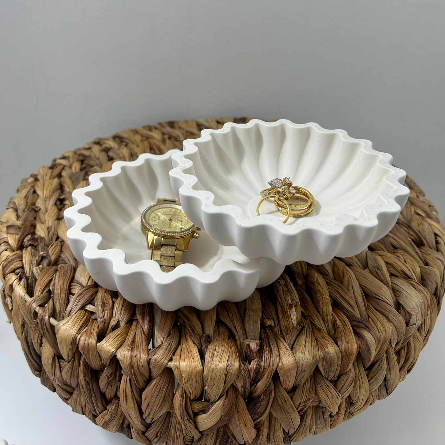 PREMIUM JESMONITE STONE DECORATIVE SEA SHELL STYLE BOWLS